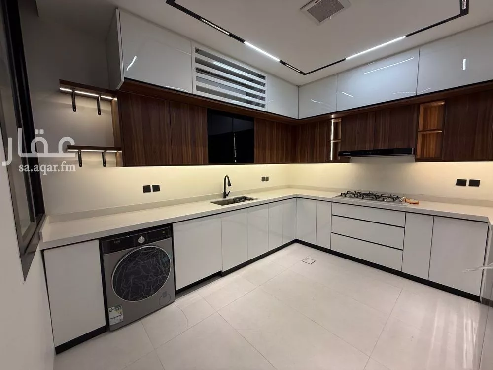 4 bedroom villa in Qurtubah, Riyadh 4