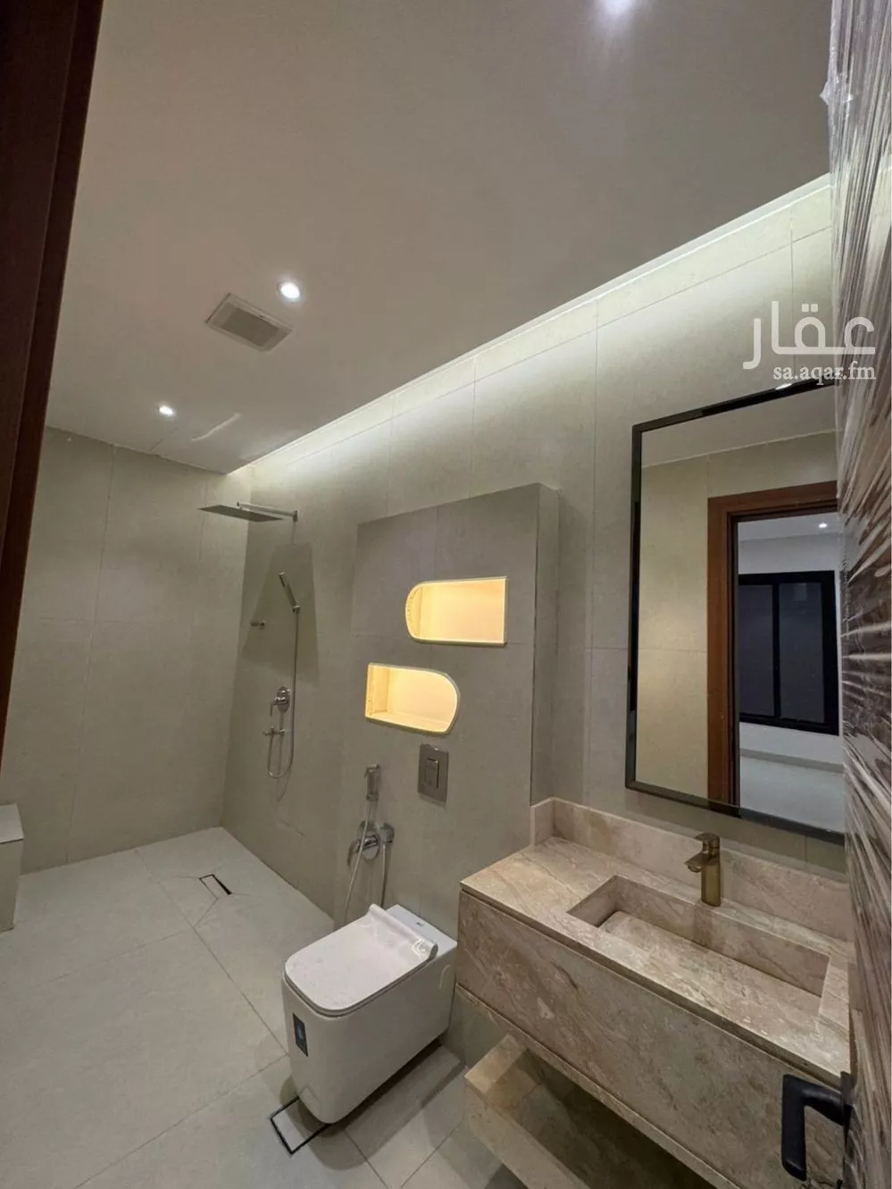 دور 4 غرف في النرجس 4