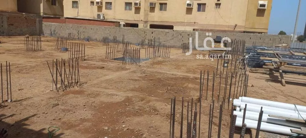 8 bedroom villa in Az Zomorod 2