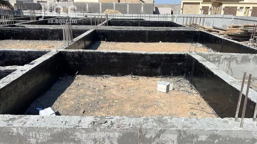 8 bedroom villa in Az Zomorod 3