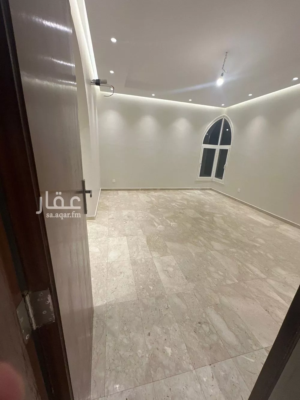 دور 6 غرف في المرجان 4