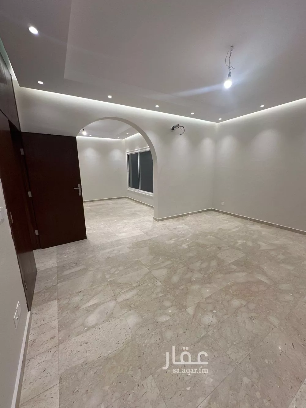 دور 6 غرف في المرجان 5