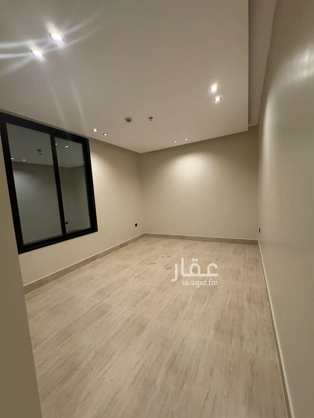 شقة 5 غرف في الحمرا 2