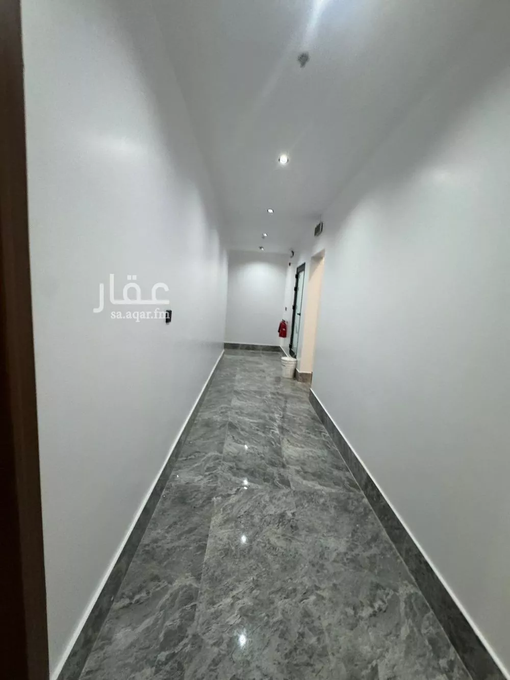 شقة 5 غرف في الحمرا 3