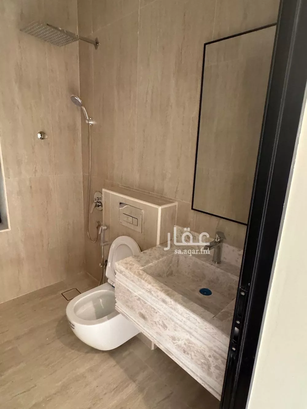 شقة 5 غرف في الحمرا 4