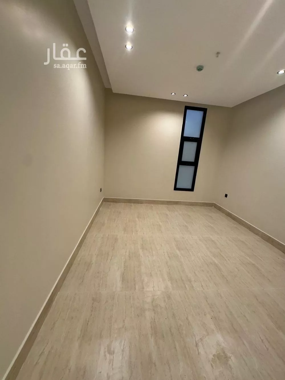 شقة 5 غرف في الحمرا 2