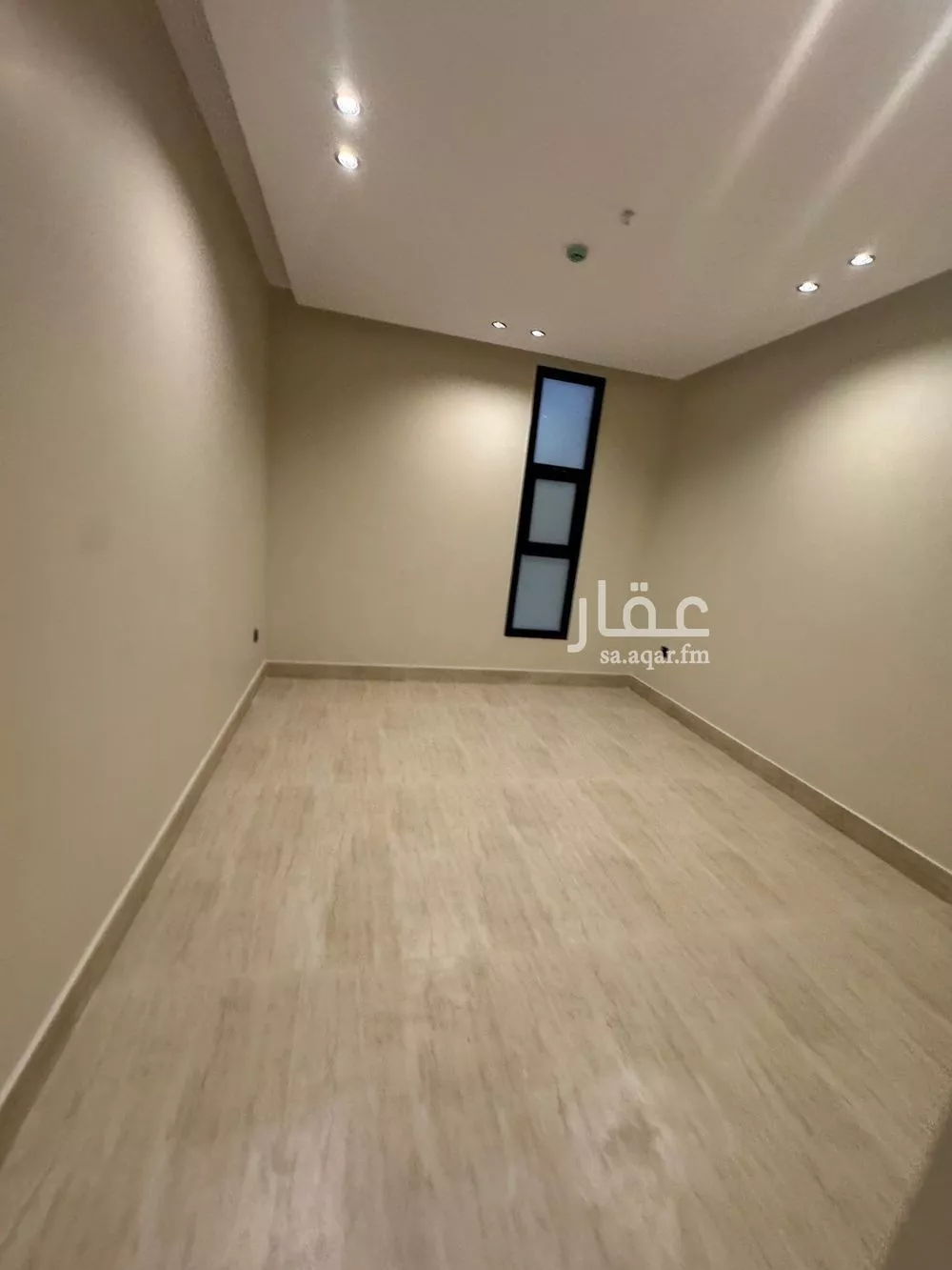 شقة 5 غرف في الحمرا 1