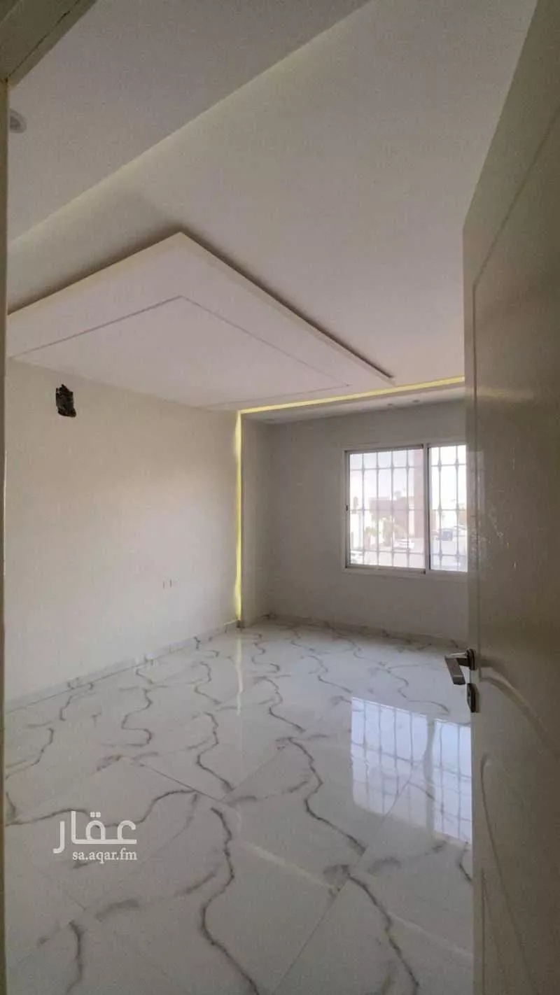 فيلا 5 غرف في القادسية 3