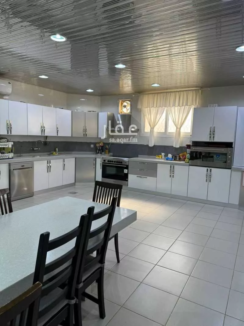 فيلا 6 غرف في السويدي الغربي 4