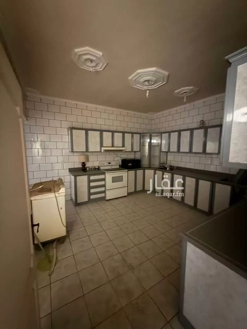 16 bedroom building in Jusham, Madinah 9