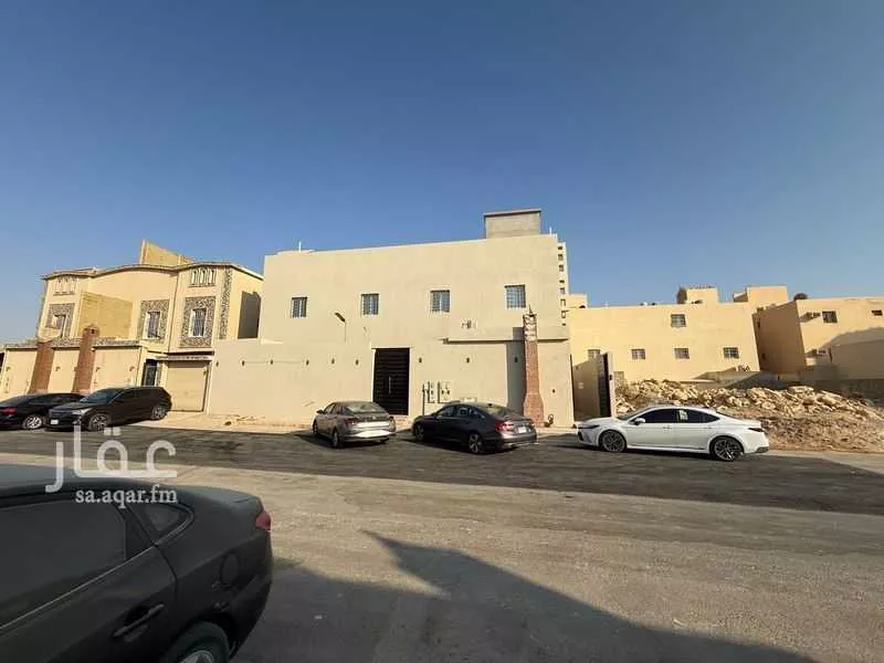 6 bedroom villa in Dhahrat Laban 2