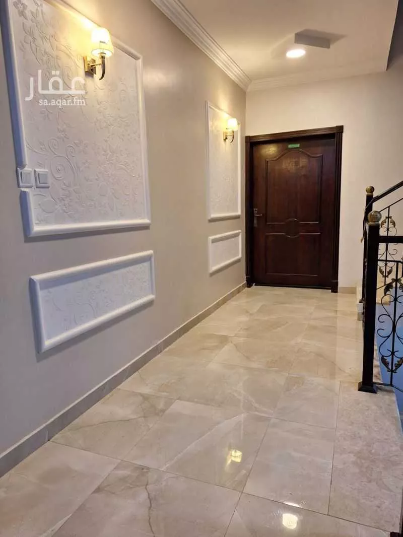 فيلا 8 غرف في ضاحية الملك فهد 2