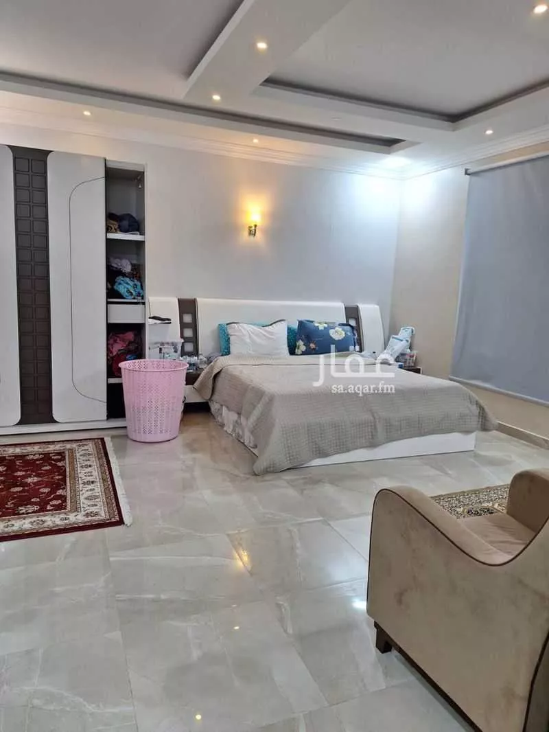 فيلا 8 غرف في ضاحية الملك فهد 3