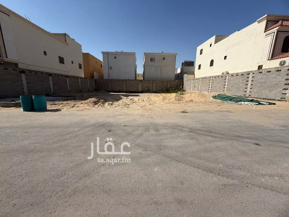 أرض 637 م² في الصواري 2