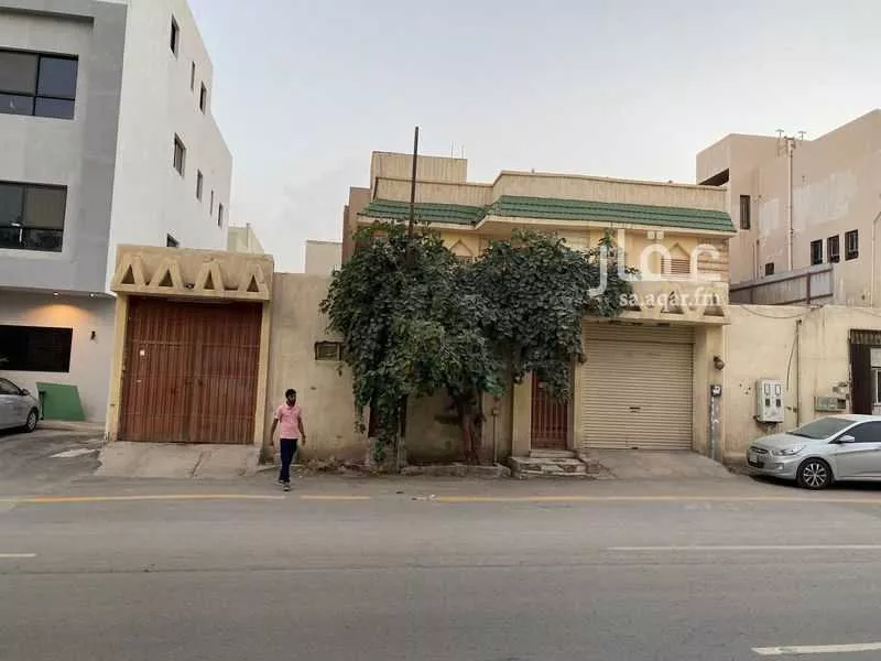 فيلا 13 غرف في الزهرة 1