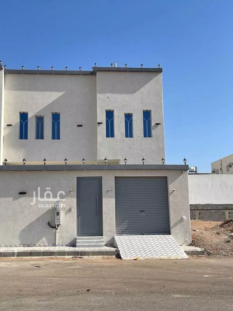 عمارة 300 م² في أبوكبير 1