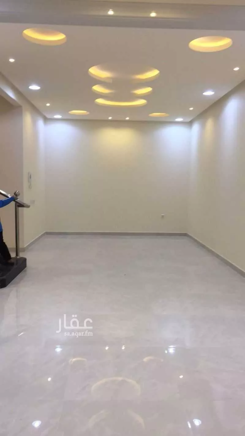 فيلا 5 غرف في طويق 4