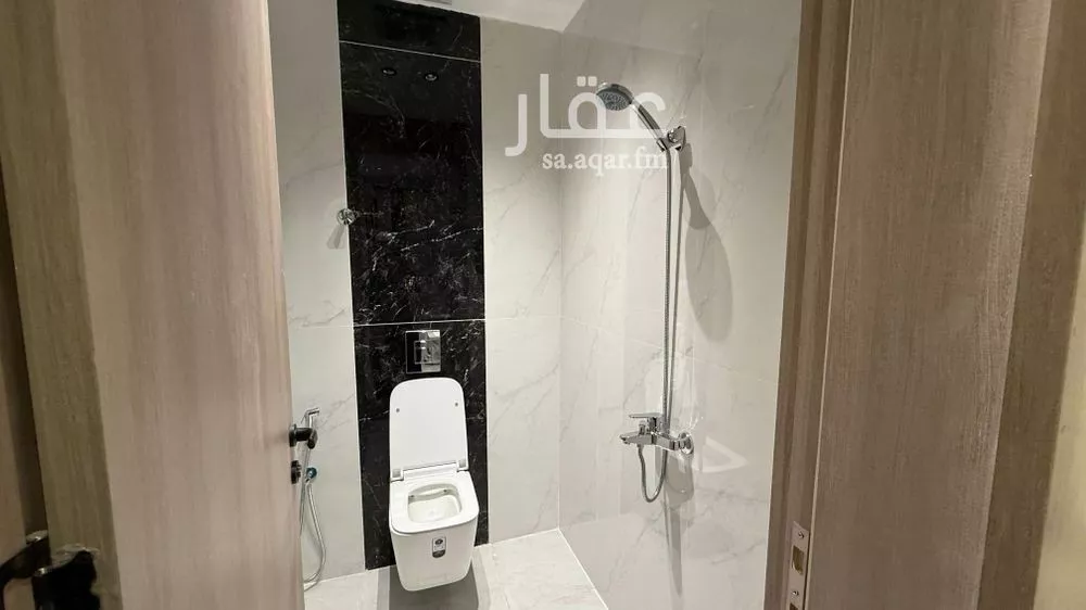4 bedroom apartment in Shawran, Madinah 7