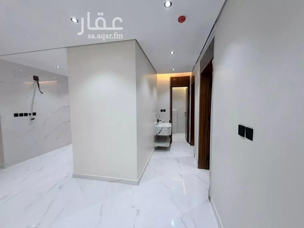4 bedroom apartment in Tuwaiq, Riyadh 5