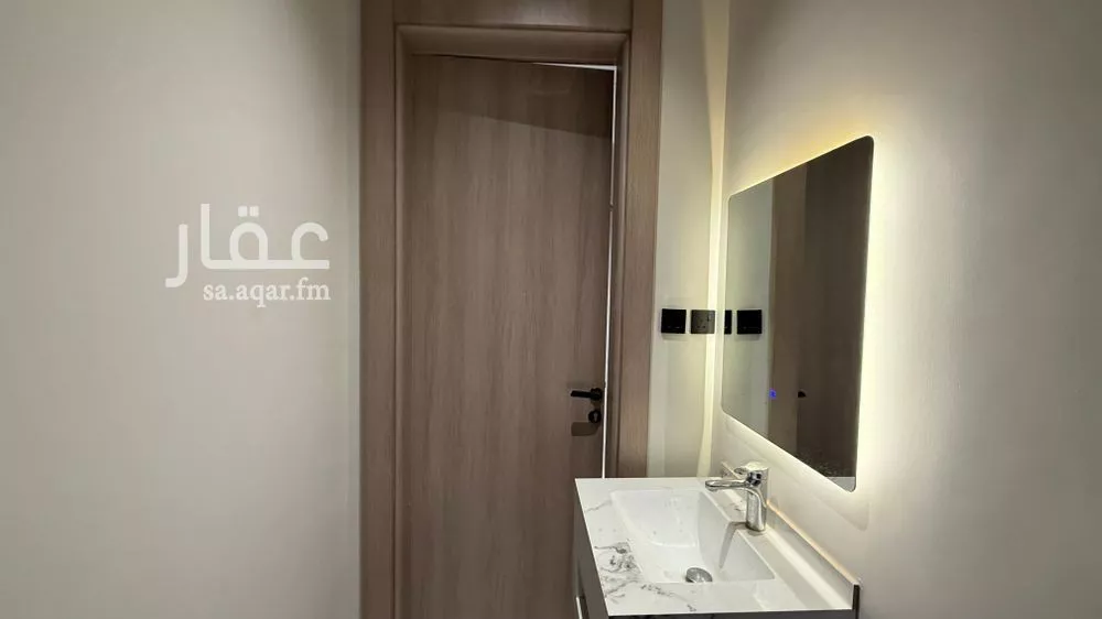 4 bedroom apartment in Shawran, Madinah 9