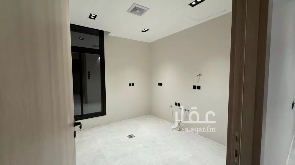 4 bedroom apartment in Shawran, Madinah 6