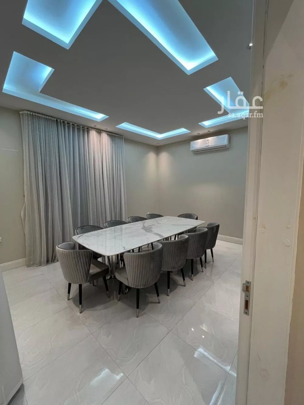 شقة 5 غرف في العارض 3