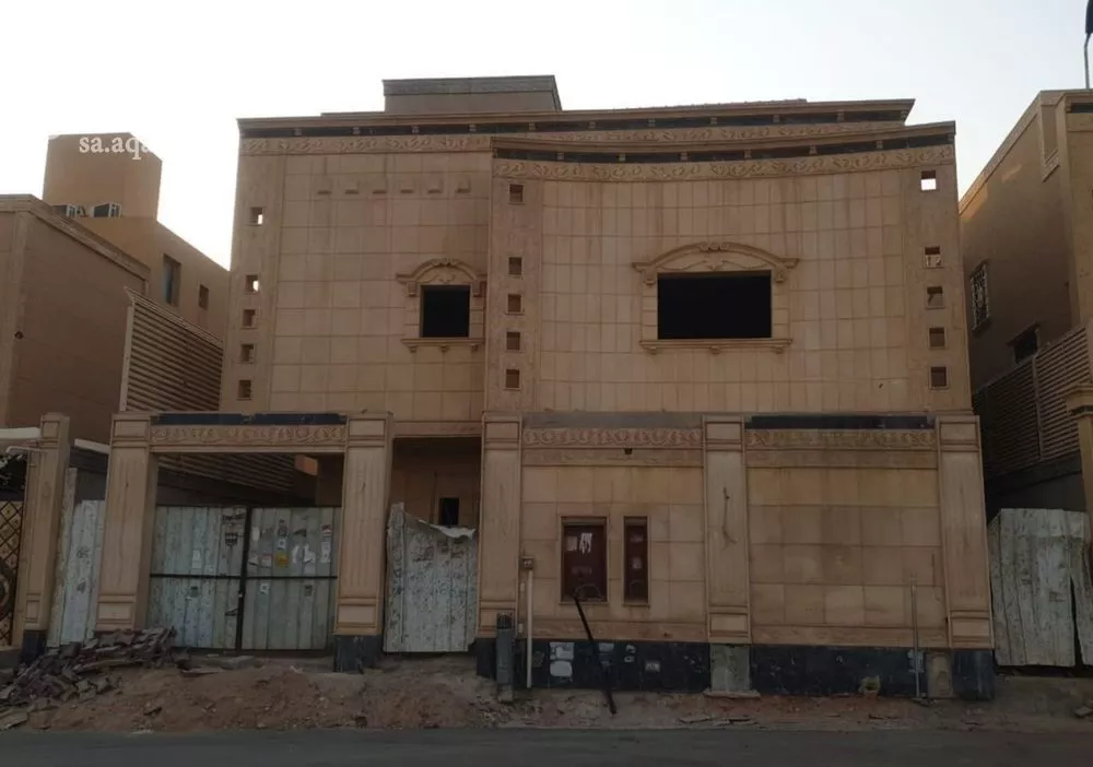 فيلا 7 غرف في الحزم