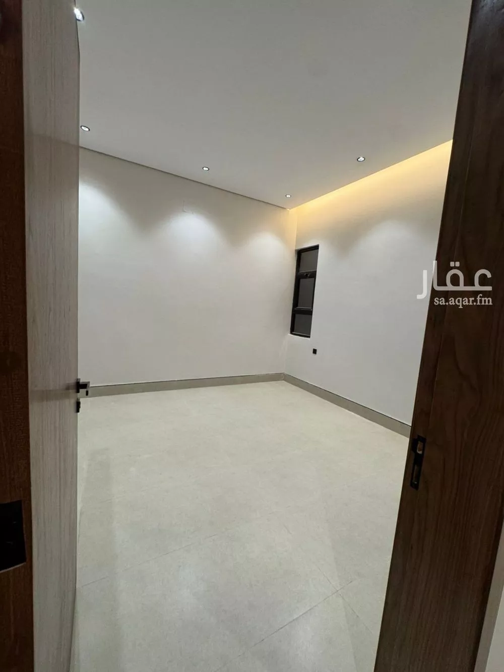 شقة 5 غرف في الجنادرية 1