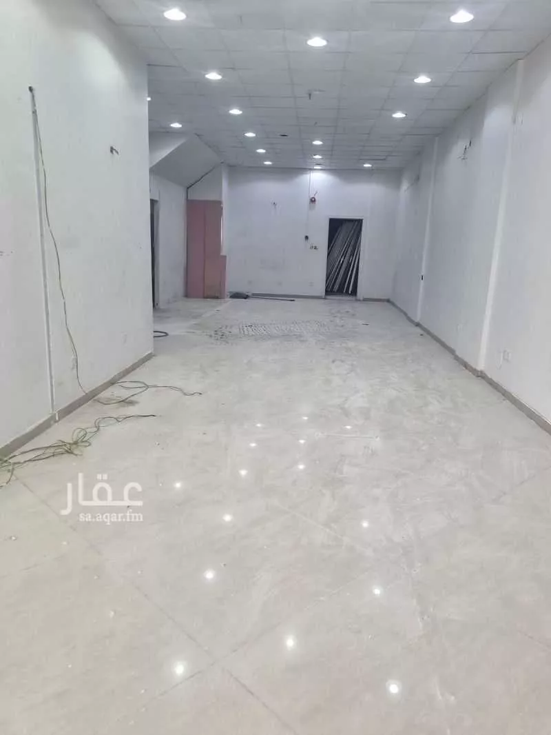 محل 115 م² في الفتح 5