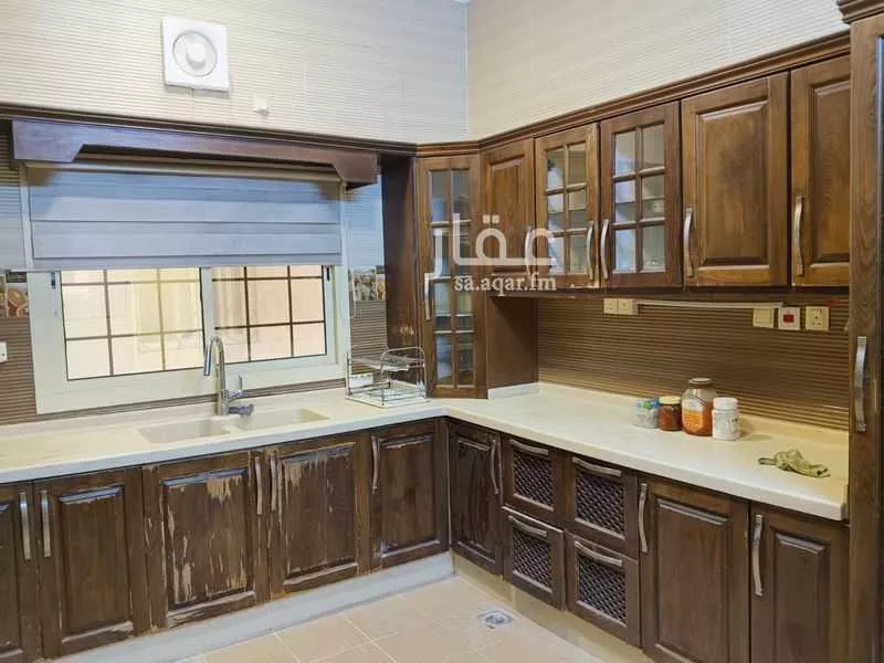 4 bedroom apartment in Al Basateen, Jeddah 11