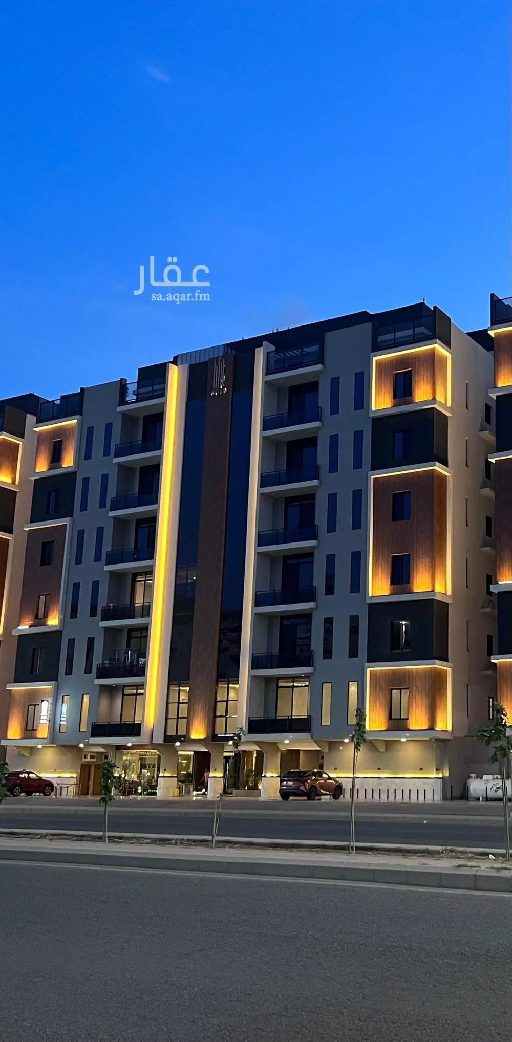 شقة 6 غرف في الورود 1