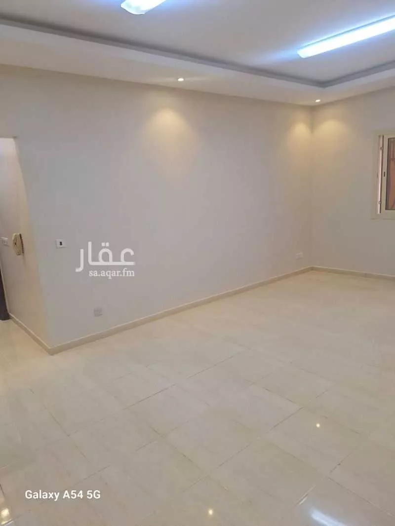 3 bedroom apartment in Al Ranuna, Madinah 6