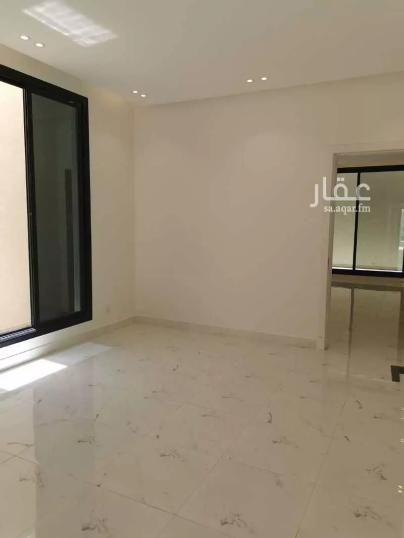 فيلا 7 غرف في العارض 2