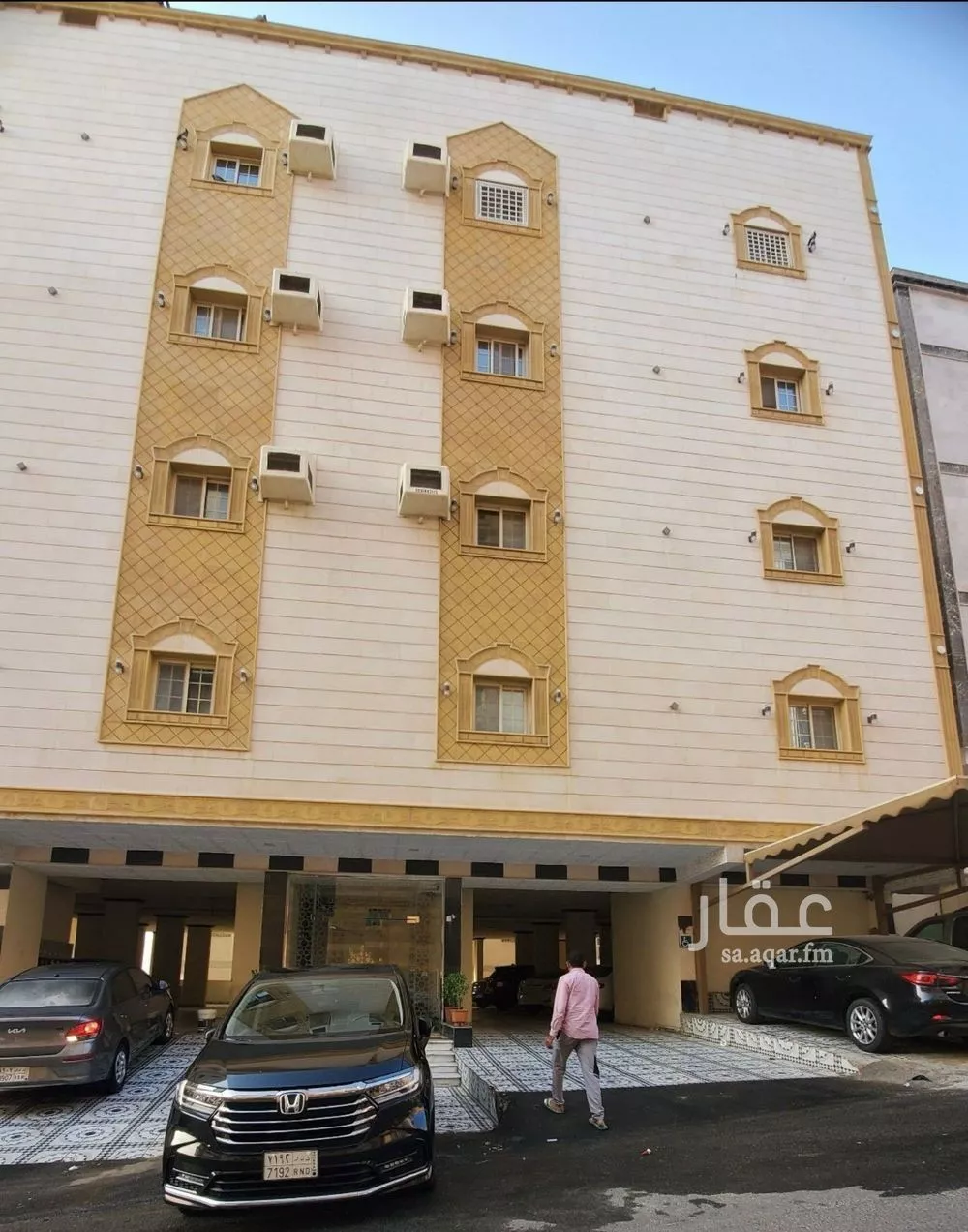 6 bedroom apartment in Al Shawqiyyah 1