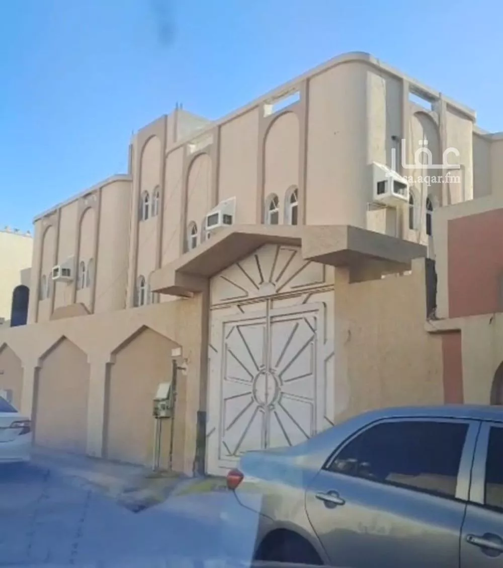 900 sqm building in Al Awali 1