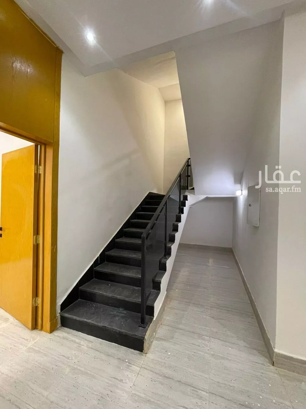 فيلا 6 غرف في طويق 3