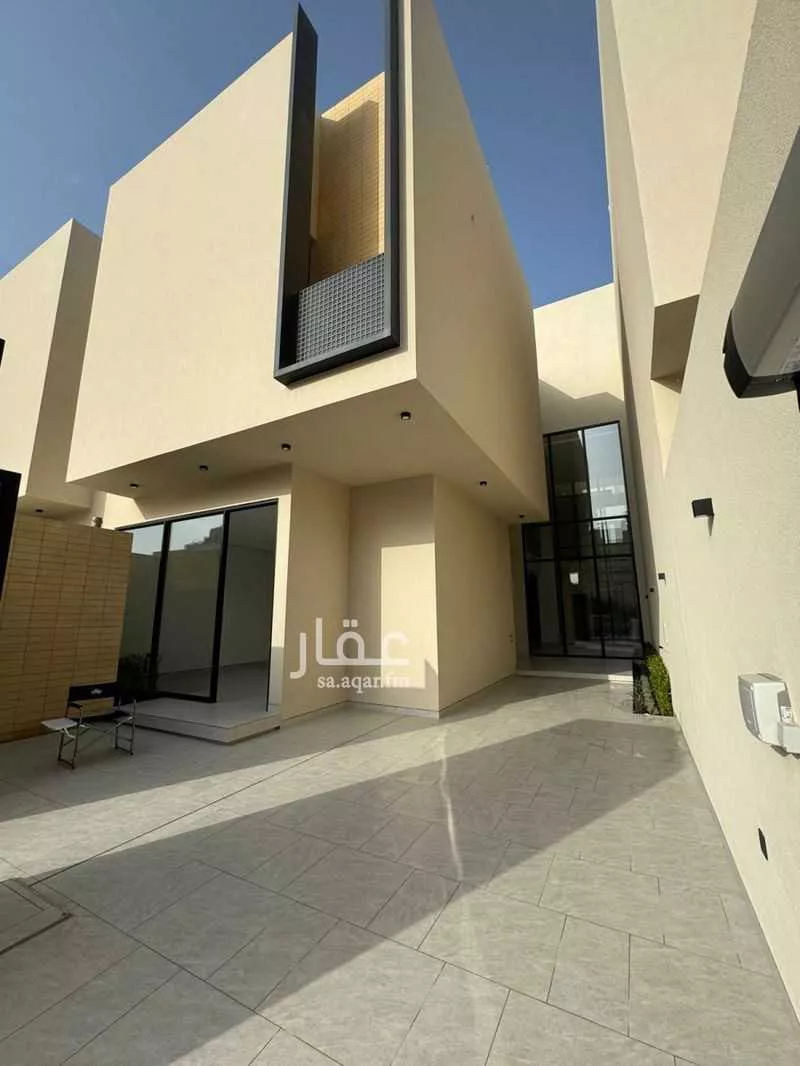 5 bedroom villa in Al Narjis 4