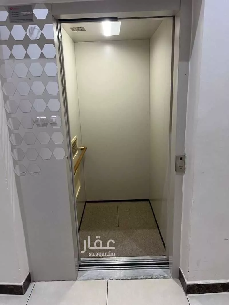 فيلا 8 غرف في الحمراء 4