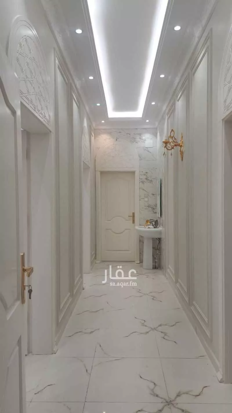 عمارة 805 م² في الخضراء 5