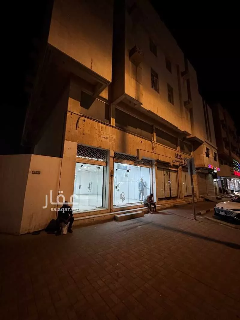 shop in Madinat Al Umal, Eastern Province 4