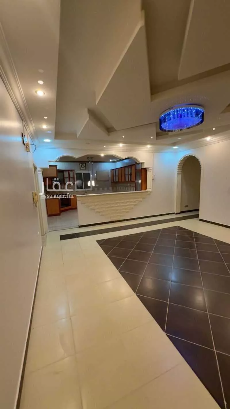 6 bedroom apartment in Al Marwa 3