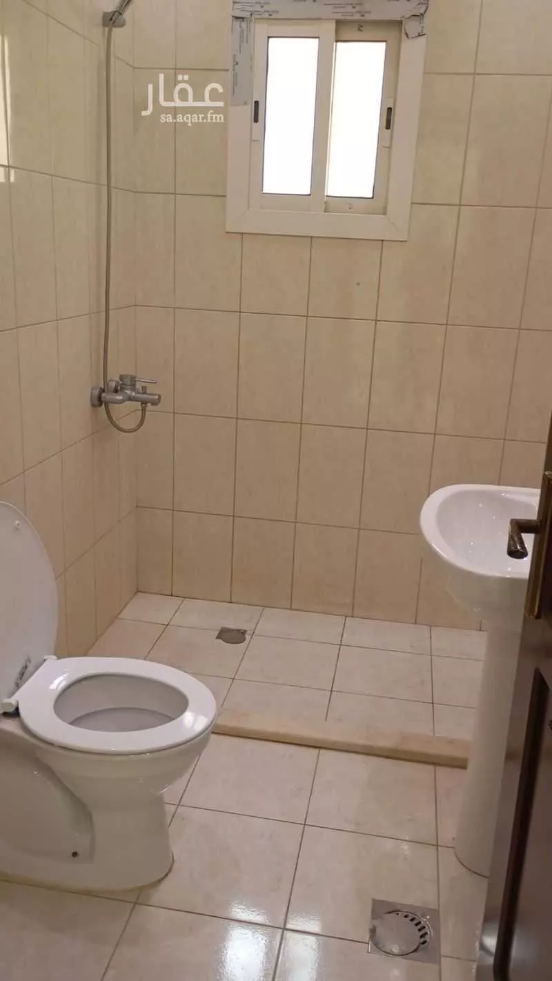 شقة 4 غرف في الواحة 5