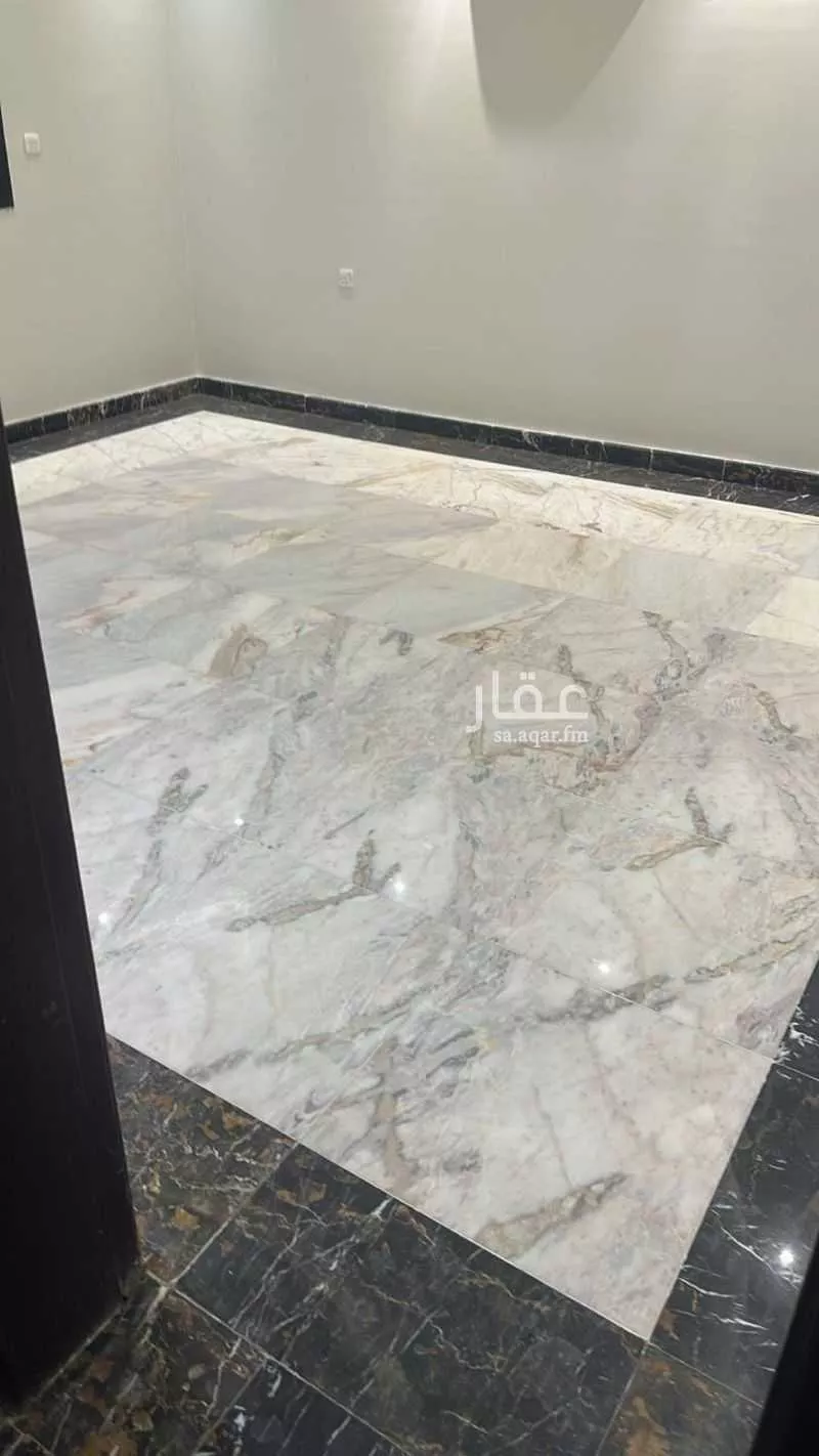 شقة 6 غرف في الزمرد 2