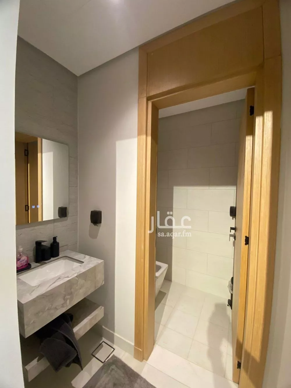 شقة 4 غرف في الحمرا 3