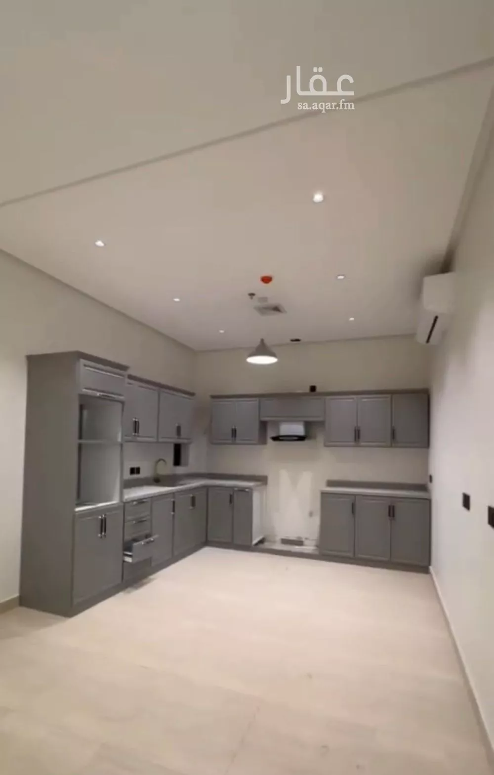 4 bedroom apartment in Al Hamra, Eastern Province 11