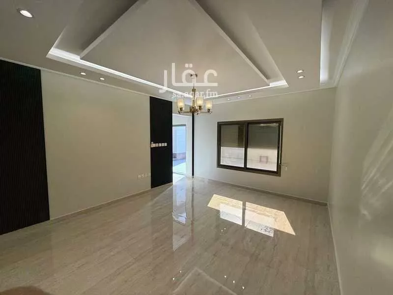 فيلا 8 غرف في الامانة 2