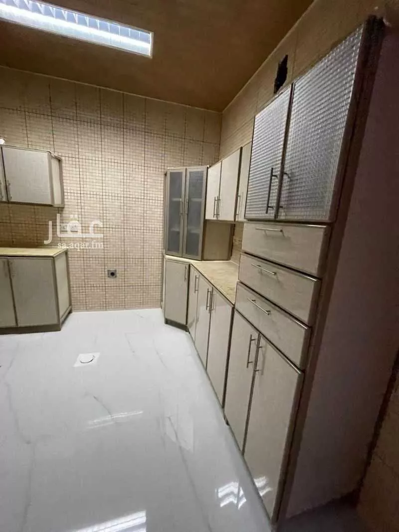 شقة 5 غرف في تهامة 5