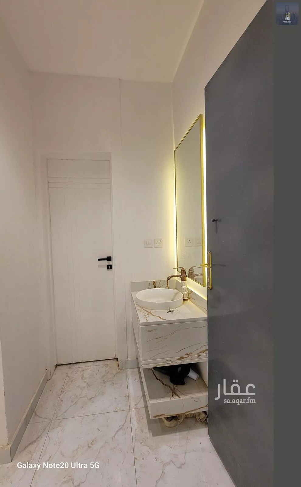 5 bedroom floor in Al Janadriyah 3