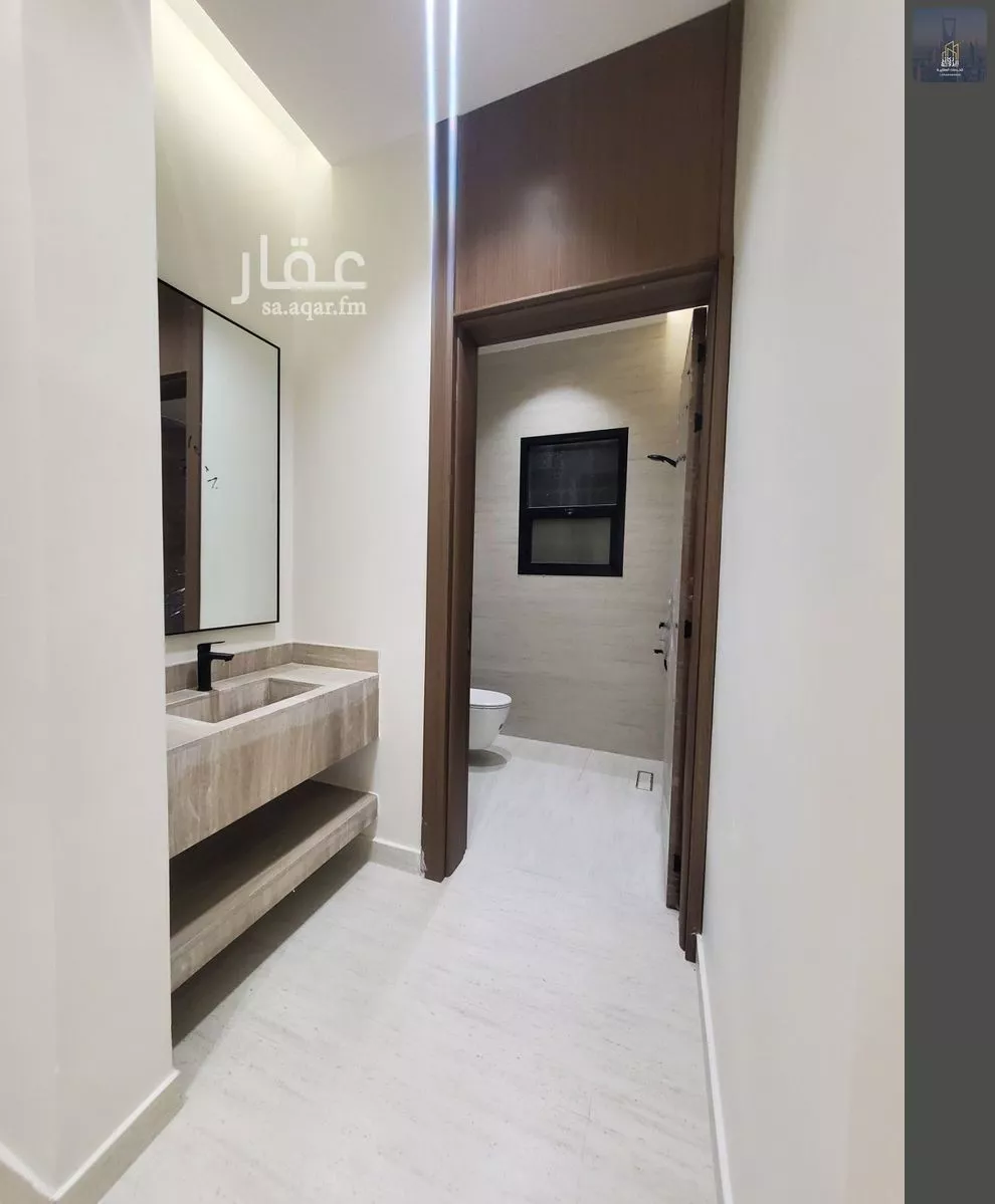 3 bedroom floor in Al Janadriyah 3