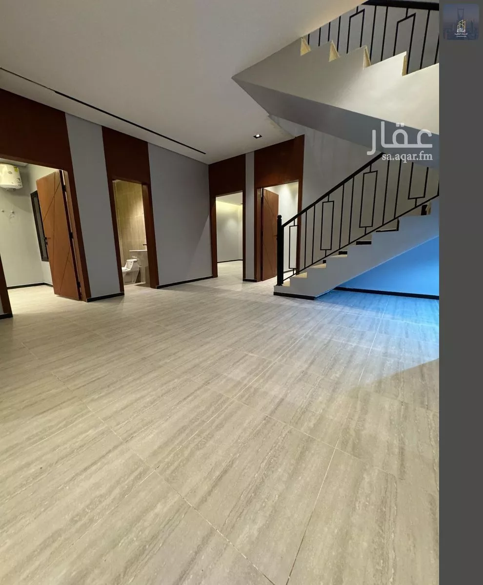 فيلا 6 غرف في الشرق 3